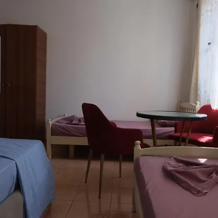 My - Privates And Dorms 호스텔 Shkodër
