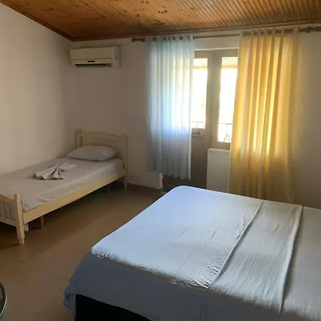 호스텔 My - Privates And Dorms Shkodër