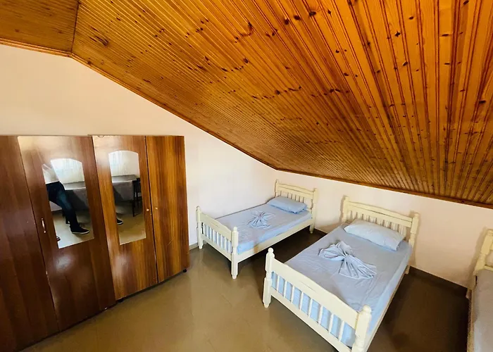 My - Privates And Dorms Hostel Σκόδρα